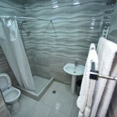 Отель MBM Hotel Yerevan Армения, Ереван - отзывы, цены и фото номеров - забронировать отель MBM Hotel Yerevan онлайн ванная