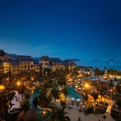 Отель Hilton Sanya Yalong Bay Resort & Spa городской автобус