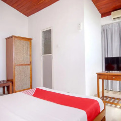 OYO 246 Roy Villa Beach Hotel Галле фото 8