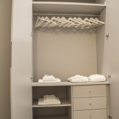 Отель Charming Loft near the Roman Forum Рим сейф в номере