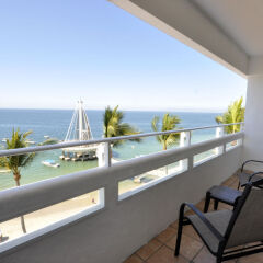 Отель San Marino Vallarta Centro Beach Front Пуэрто-Вальярта балкон
