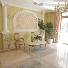 Апартаменты Luxury Apartment in Anastasia Palace интерьер отеля фото 2