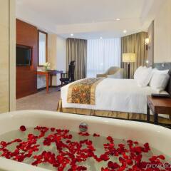 Отель Crowne Plaza West Hanoi ванная