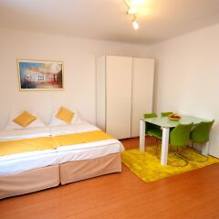 Апартаменты CheckVienna – Apartment Kroellgasse комната для гостей фото 2