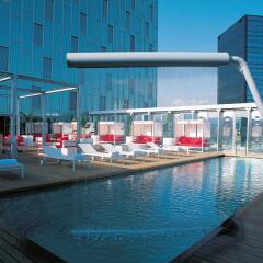Отель Meliá Barcelona Sky бассейн фото 2