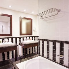 Отель Movenpick Hotel Apartments Al Mamzar Dubai ОАЭ, Дубай - 4 отзыва об отеле, цены и фото номеров - забронировать отель Movenpick Hotel Apartments Al Mamzar Dubai онлайн ванная фото 2
