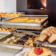 Отель Holiday Inn Dubai - Al Barsha питание фото 2