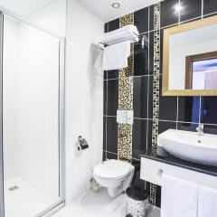 Sahil Marti Hotel Турция, Мерсин - отзывы, цены и фото номеров - забронировать отель Sahil Marti Hotel онлайн ванная фото 2