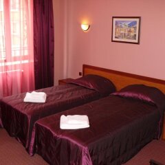 Отель Family Hotel Balkana Болгария, Боженци - отзывы, цены и фото номеров - забронировать отель Family Hotel Balkana онлайн комната для гостей фото 4