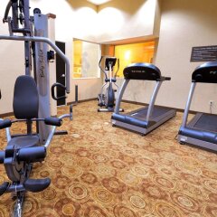 Отель Sleep Inn & Suites And Conference Center фитнесс-зал