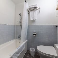 Отель First Stay Hotel Южная Корея, Сеул - отзывы, цены и фото номеров - забронировать отель First Stay Hotel онлайн ванная фото 2