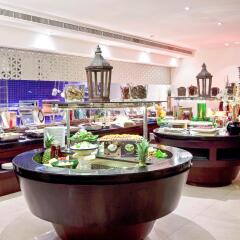 Отель Novotel Dubai Deira City Centre питание