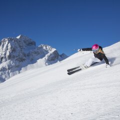 Отель Reine Victoria Saint Moritz Швейцария, Санкт-Мориц - отзывы, цены и фото номеров - забронировать отель Reine Victoria Saint Moritz онлайн спортивное сооружение