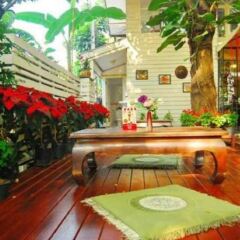 Отель Bangphlat Resort Бангкок с домашними животными