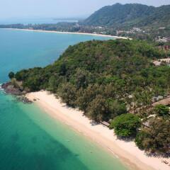 Отель Lanta Resort пляж