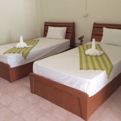 Отель Money Resort сейф в номере