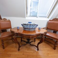 Отель Unique Apartment In Historic Mansion Бельгия, Антверпен - отзывы, цены и фото номеров - забронировать отель Unique Apartment In Historic Mansion онлайн удобства в номере фото 2