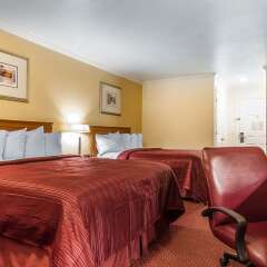 Отель Quality Inn And Suites Gilroy США, Гилрой - отзывы, цены и фото номеров - забронировать отель Quality Inn And Suites Gilroy онлайн комната для гостей фото 3
