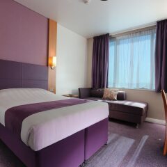 Отель Premier Inn Abu Dhabi Capital Centre комната для гостей фото 4