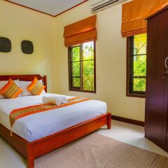 Отель Villa Kolo 2 Bang Tao сейф в номере