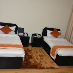 Отель Yellow Durbar Apartment and Lounge Непал, Лалитпур - отзывы, цены и фото номеров - забронировать отель Yellow Durbar Apartment and Lounge онлайн комната для гостей фото 2