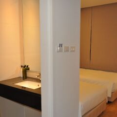 Rezt Bangkok - Hostel Бангкок комната для гостей фото 3