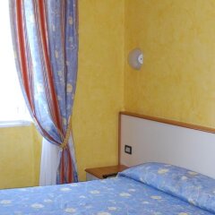 Hotel Beata Giovannina Вербания сейф в номере