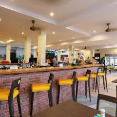 On Hotel Phuket Пхукет гостиничный бар