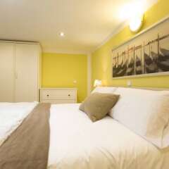 Апартаменты Forever Young Apartments Puerta del Sol комната для гостей фото 2
