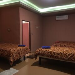Отель Bee Sleep Hostel & Nana Art gallery Таиланд, Паттайя - отзывы, цены и фото номеров - забронировать отель Bee Sleep Hostel & Nana Art gallery онлайн комната для гостей фото 3
