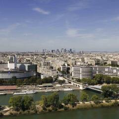 Отель Novotel Paris Centre Tour Eiffel городской автобус