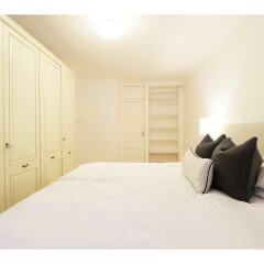 Отель Bright and Spacious Flat in London - Sleeps 4 комната для гостей фото 3