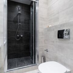 Отель UPSTREET Acropolis Core Bright Modern Apt Афины ванная