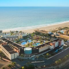 Отель Iberostar Playa Gaviotas Park - All Inclusive Испания, Джандия-Бич - отзывы, цены и фото номеров - забронировать отель Iberostar Playa Gaviotas Park - All Inclusive онлайн пляж