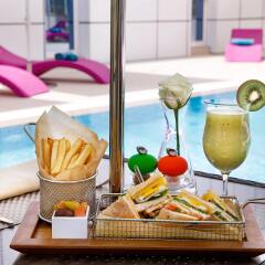 Отель Courtyard by Marriott Riyadh Olaya бассейн