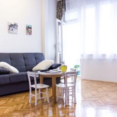 Отель Skadarlija Art Apartments Сербия, Белград - отзывы, цены и фото номеров - забронировать отель Skadarlija Art Apartments онлайн комната для гостей фото 4