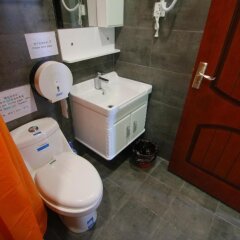 Отель Shanghai Lanshan Youth Hostel Китай, Шанхай - отзывы, цены и фото номеров - забронировать отель Shanghai Lanshan Youth Hostel онлайн ванная