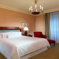 Отель The Westin Palace комната для гостей