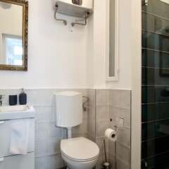 Отель Standard Apartment by Hi5 - Mérleg 12. Венгрия, Будапешт - отзывы, цены и фото номеров - забронировать отель Standard Apartment by Hi5 - Mérleg 12. онлайн ванная