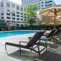 Отель Holiday Inn Bangkok Silom бассейн фото 2
