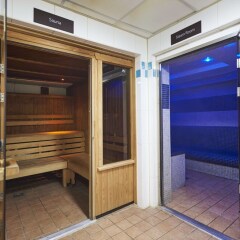 Отель Hilton London Kensington сауна