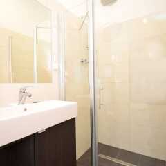 Апартаменты Vienna Residence Lovely Apartment With Space for 2 Close to the Subway Вена ванная