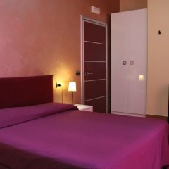 Hotel Diamond in Naples, Italy from 84$, photos, reviews - zenhotels.com guestroom