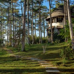 Отель Ana Mandara Villas Далат приотельная территория