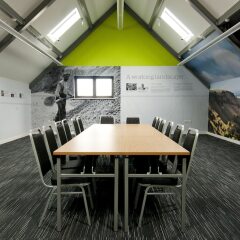 Отель YHA South Downs фитнесс-зал