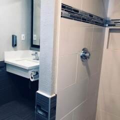 Отель Americas Best Value Inn - Los Angeles/Hollywood США, Лос-Анджелес - отзывы, цены и фото номеров - забронировать отель Americas Best Value Inn - Los Angeles/Hollywood онлайн ванная