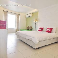 Отель Zen Rooms Panurangsri Бангкок комната для гостей