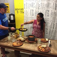Отель Baja's Cactus Hostel Мексика, Кабо-Сан-Лукас - отзывы, цены и фото номеров - забронировать отель Baja's Cactus Hostel онлайн питание фото 2