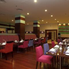 Отель Holiday Inn Riyadh Al-Qasr питание