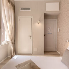 Отель Maison D’Art Boutique Hotel Италия, Рим - отзывы, цены и фото номеров - забронировать отель Maison D’Art Boutique Hotel онлайн сейф в номере